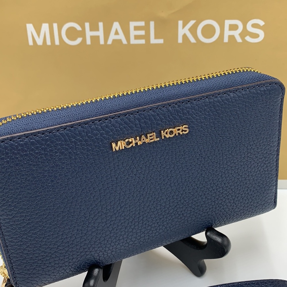 MICHAEL KORS LARGE FLAT MULTIFUNCTION PHONE CASE WALLET WRISTLET NAVY COLOR - Picture 3 of 11